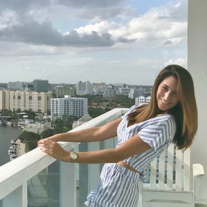 Meet your Posher, Andrea